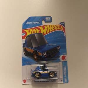 Hot Wheels Custom Nissan Skyline 2000 GT-R with Real Riders Rubber Tires